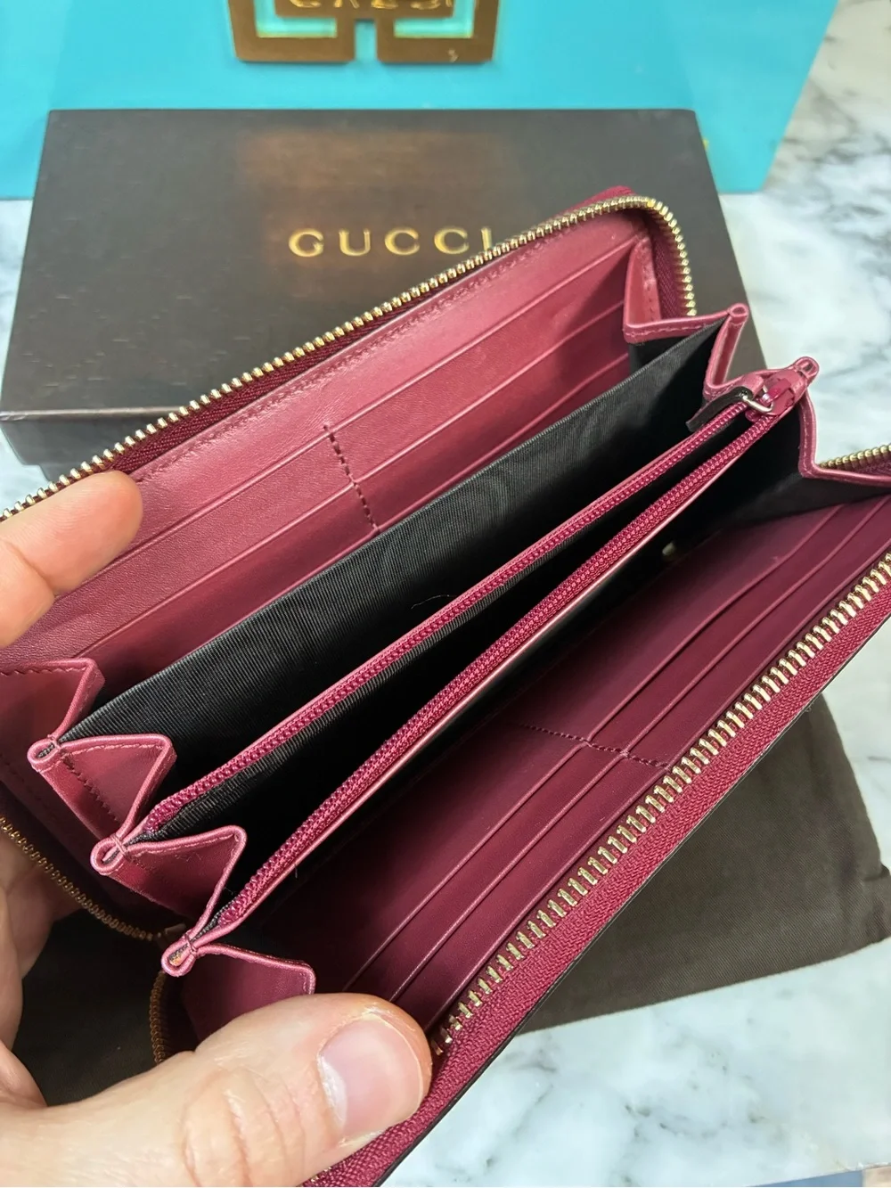 Gucci GG Burgundy Patent Leather Zip Continental Wallet - Pristine Condition - Picture 8 of 16